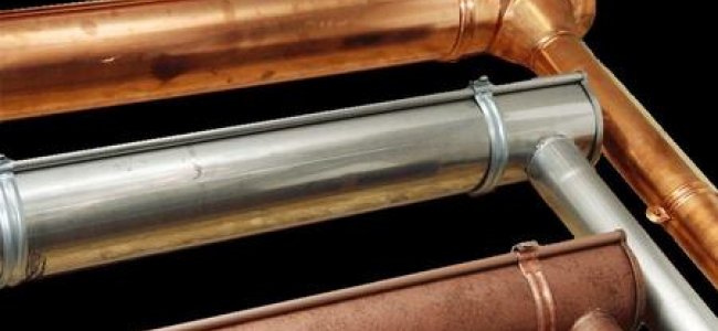 Grondaie in alluminio, rame, acciaio o pvc: come scegliere il materiale adatto